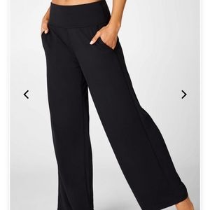New ! FABLETICS  cute pants